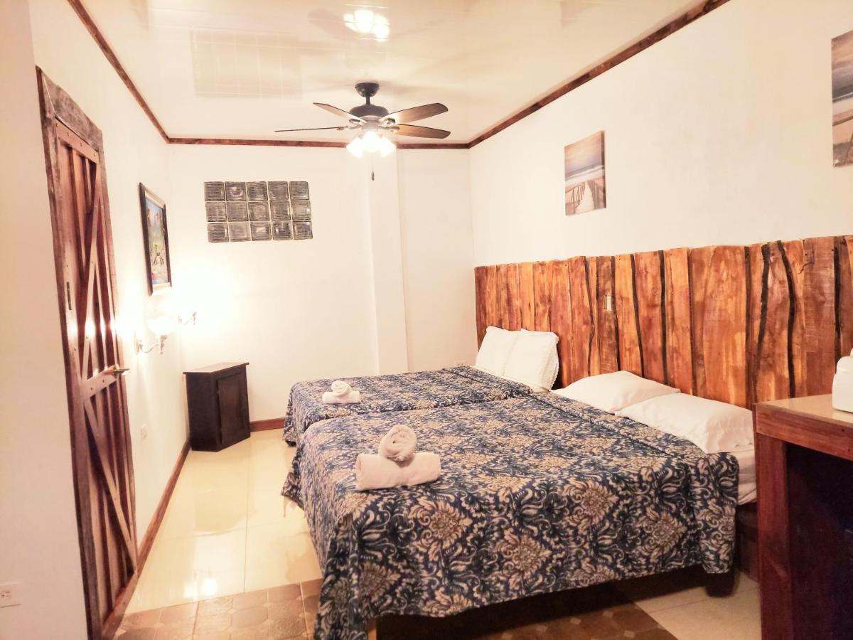 Loma Tranquila Aparthotel Pilas Exterior photo