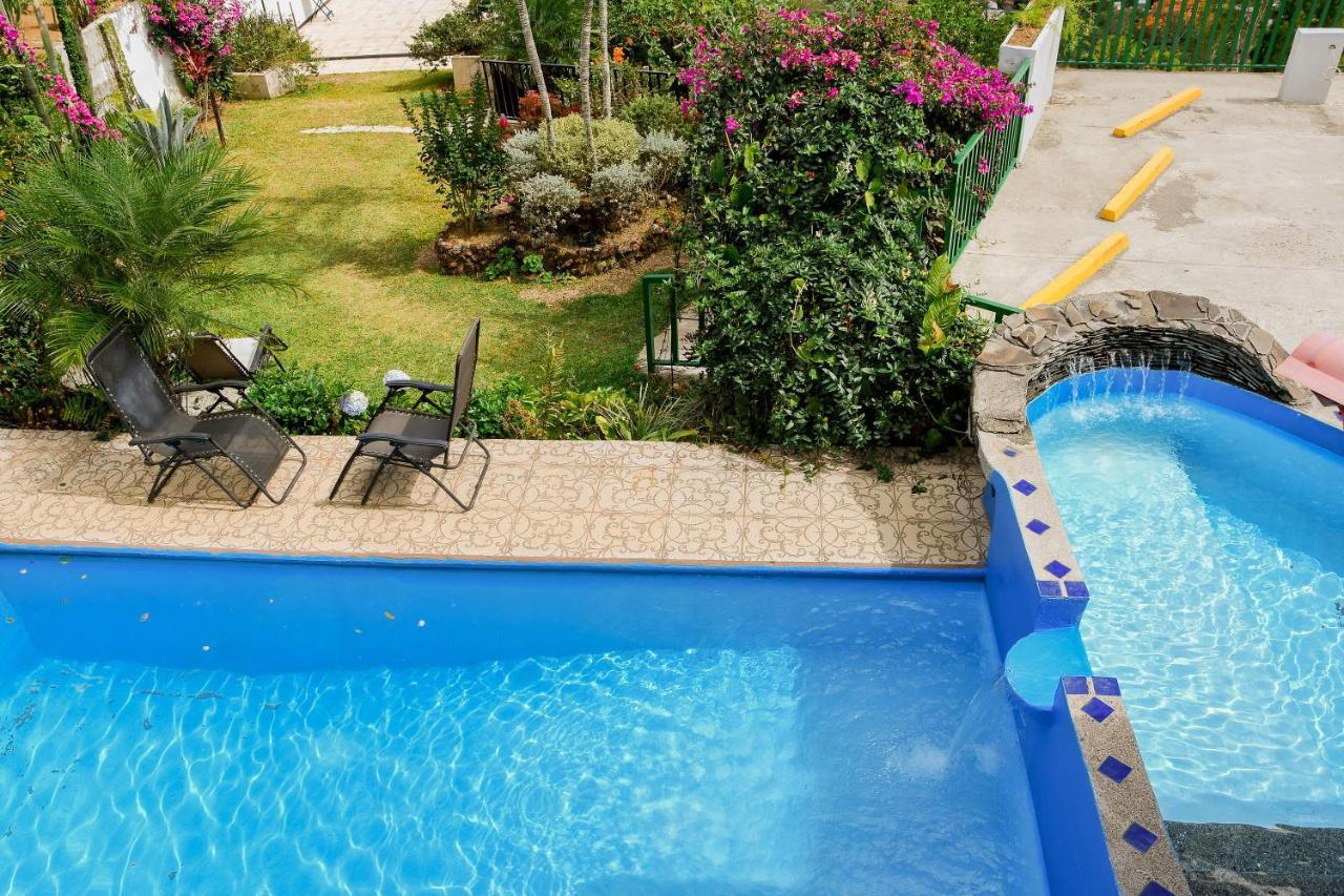 Loma Tranquila Aparthotel Pilas Exterior photo